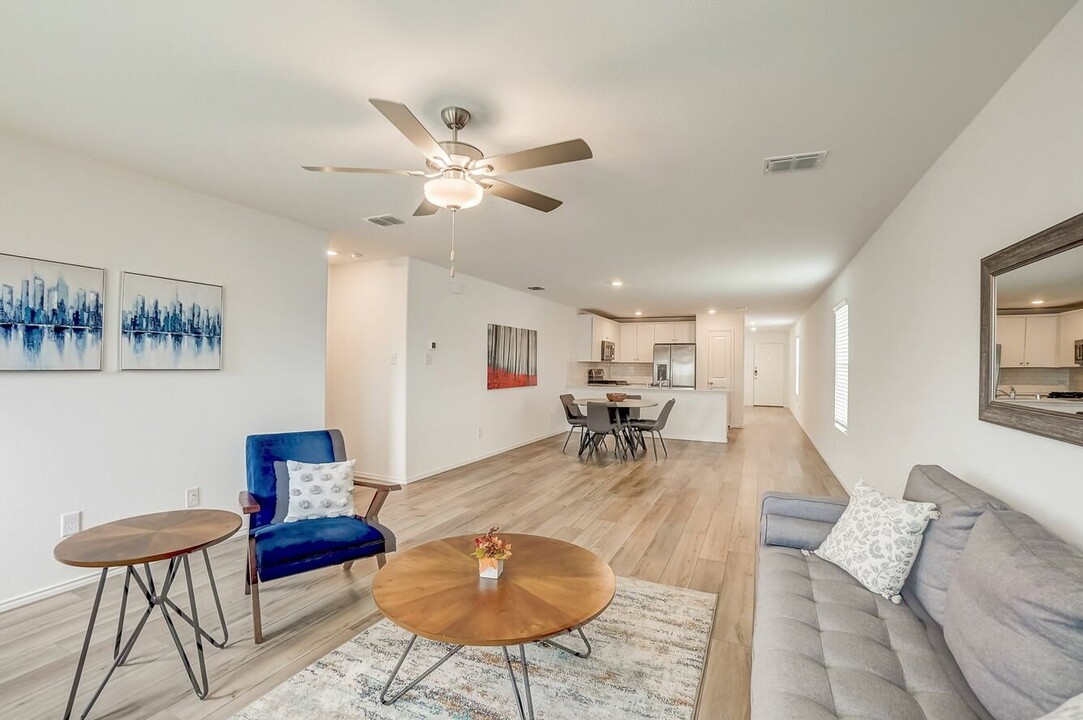 9133 Flowering Dogwood Ln in McKinney, TX - Building Photo