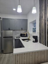 804 Royal Palm Dr in Kissimmee, FL - Foto de edificio - Building Photo