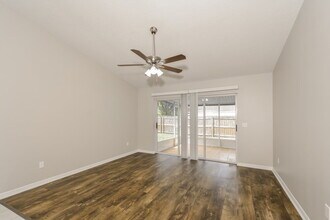 4703 Stove Pl in Valrico, FL - Building Photo - Building Photo