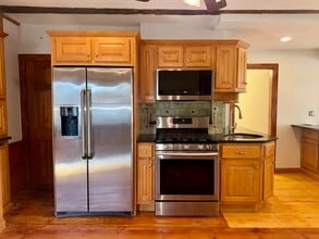 25 Pine St in Westford, MA - Building Photo - Building Photo