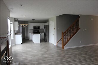 6272 Saddletree Dr in Zionsville, IN - Building Photo - Building Photo
