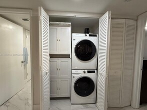 9015 SW 125th Ave in Miami, FL - Building Photo - Building Photo