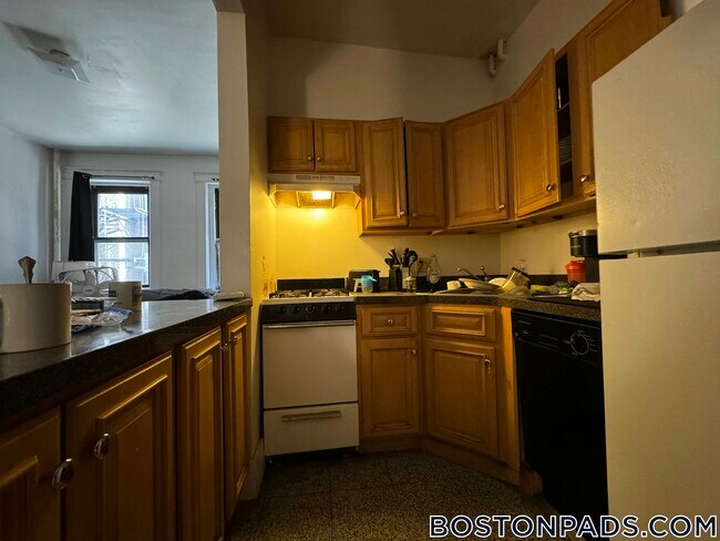 1254 Commonwealth Ave in Boston, MA - Building Photo - Building Photo