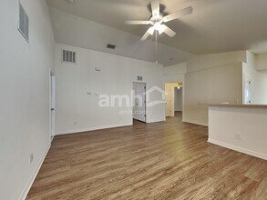 10231 Lakeside Vista Dr in Riverview, FL - Building Photo - Building Photo