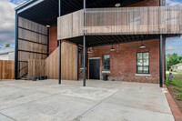 The Lofts at Cherry & Pickwick in Springfield, MO - Building Photo - Building Photo