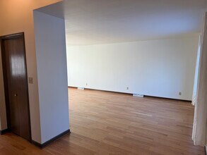 13831 S Mallard Dr in Plainfield, IL - Building Photo - Building Photo