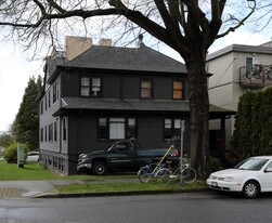 2547 Birch St in Vancouver, BC - Building Photo
