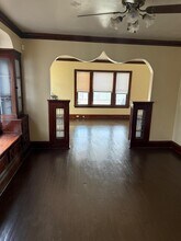 11317 Nelson Ave, Unit Downstairs in Cleveland, OH - Foto de edificio - Building Photo