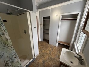 121 Schiller Ave in Syracuse, NY - Building Photo - Building Photo