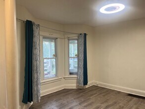 282 Yates St, Unit Apt. 1 in Albany, NY - Foto de edificio - Building Photo