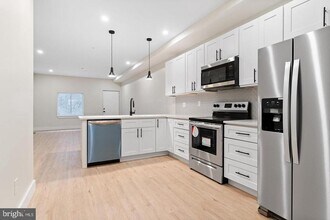 2539 Cecil B. Moore Ave in Philadelphia, PA - Building Photo - Building Photo