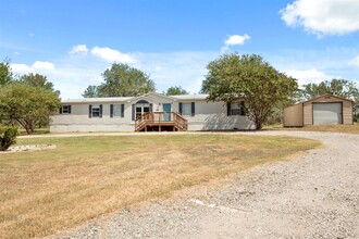 156 Black Jack Ln in Bastrop, TX - Building Photo - Building Photo