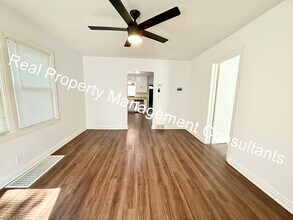 2919 S Claremont Ave in Independence, MO - Building Photo - Building Photo