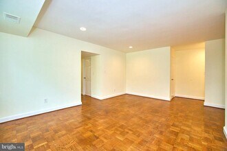 1322 Fort Myer Dr in Arlington, VA - Building Photo - Building Photo