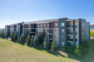 355 Taralake Way NE in Calgary, AB - Building Photo - Building Photo