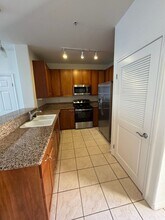 330 J St in San Diego, CA - Building Photo - Building Photo