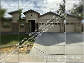 2747 E Clifton Ave in Gilbert, AZ - Building Photo - Building Photo