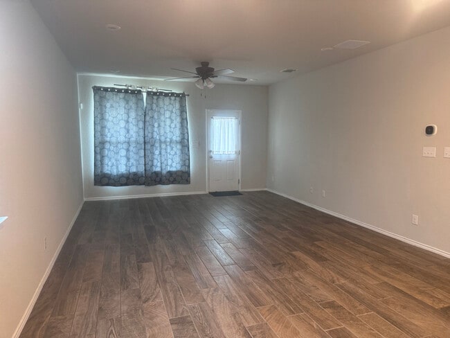 3302 Rancho Grande in San Antonio, TX - Building Photo - Building Photo