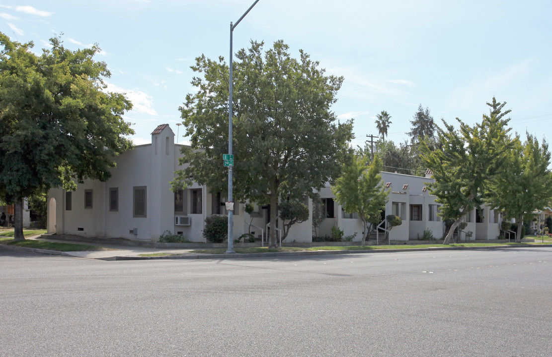 116 I St in Modesto, CA - Building Photo