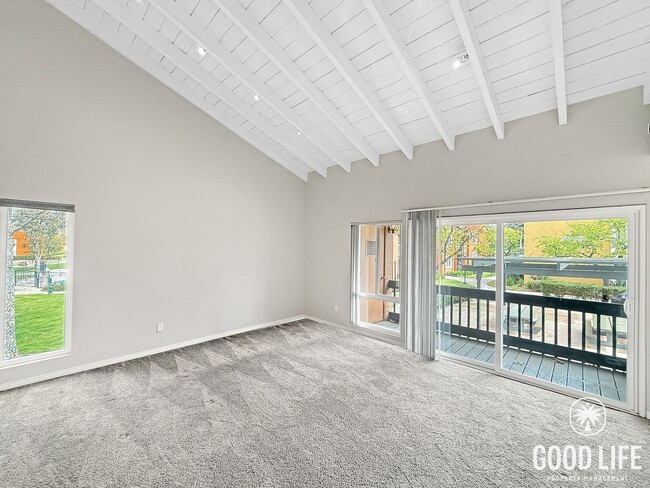 17123 W Bernardo Dr in San Diego, CA - Building Photo - Building Photo