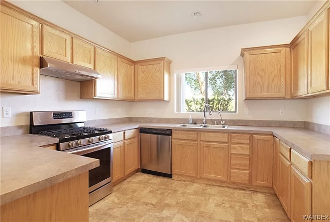 property at 1132 Pear Tree Ln