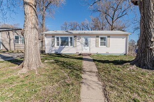 1212 Downtain St in Junction City, KS - Building Photo