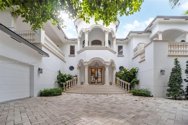 100 Palm Ave in Miami Beach, FL - Foto de edificio - Building Photo