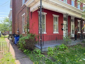310 N Charlotte St in Pottstown, PA - Building Photo - Building Photo
