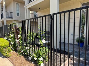 4522 Lillian St in Houston, TX - Building Photo - Building Photo