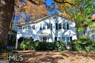 32 Highland Dr NE in Atlanta, GA - Building Photo - Building Photo