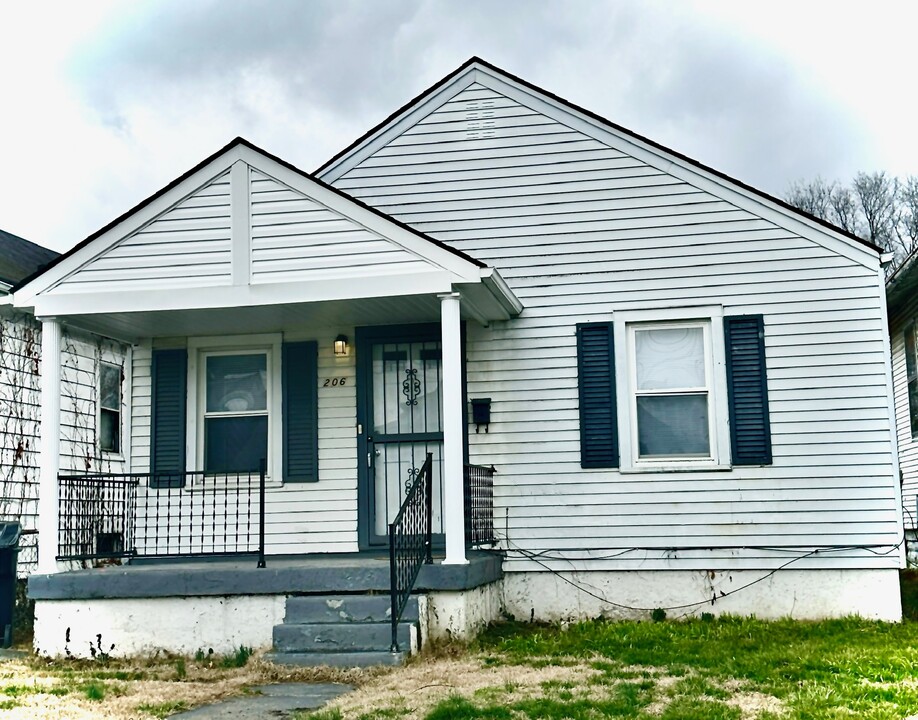 206 N 32nd St in Louisville, KY - Building Photo