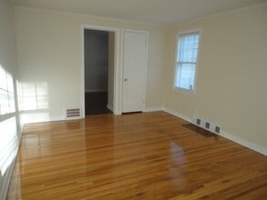 615 Starin Ave, Unit 2 South in Buffalo, NY - Foto de edificio - Building Photo