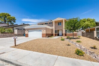 3966 Green Leaf Dr in Las Vegas, NV - Building Photo - Building Photo