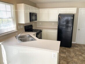 3921 Faith Church Rd in Indian Trail, NC - Foto de edificio - Building Photo