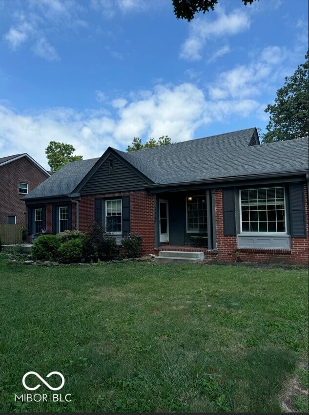property at 3348 E Fall Creek Pkwy N Dr