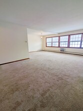 515 Cleveland Ave S in St. Paul, MN - Building Photo - Interior Photo