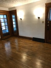 1136 Cook Ave, Unit UP in Lakewood, OH - Building Photo - Building Photo