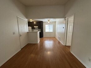 3653 Oak Creek Dr in Ontario, CA - Building Photo - Building Photo