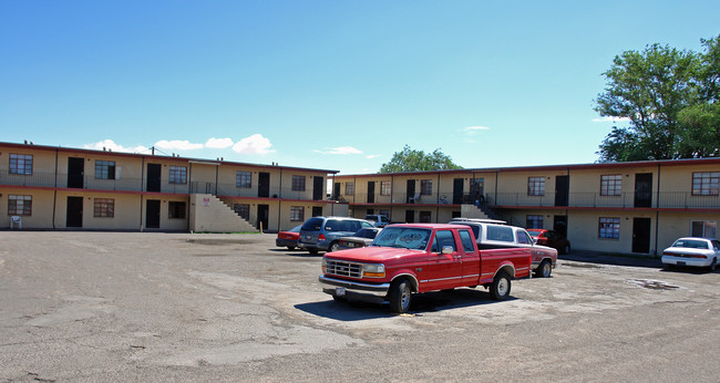 Skyvue Apartments in El Paso, TX - Building Photo - Building Photo