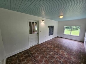 1046 Miers St in Anacoco, LA - Building Photo - Building Photo