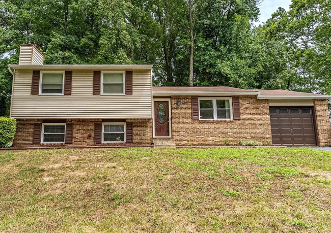 property at 2126 Briarwood Dr