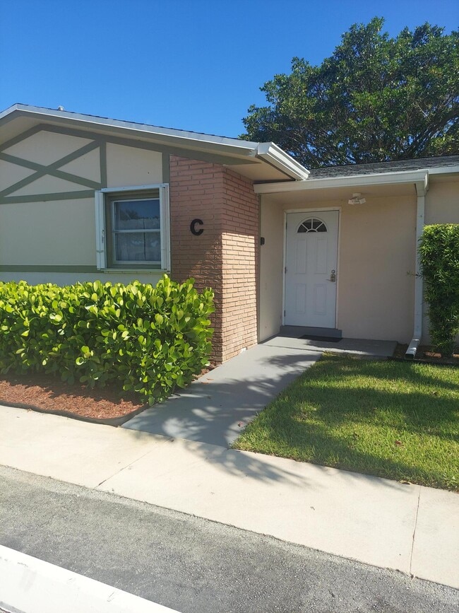 property at 2590 Barkley Dr E