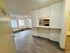 3730 S Sepulveda Blvd, Unit 103 in Los Angeles, CA - Building Photo - Building Photo