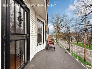 306 East St-Unit -Upper in Buffalo, NY - Building Photo - Building Photo