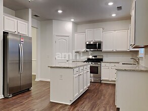 515 S Fortune Way in Dallas, GA - Building Photo - Building Photo