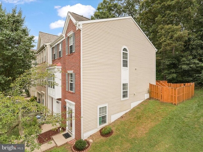 7700 Shadowcreek Terrace in Springfield, VA - Building Photo - Building Photo