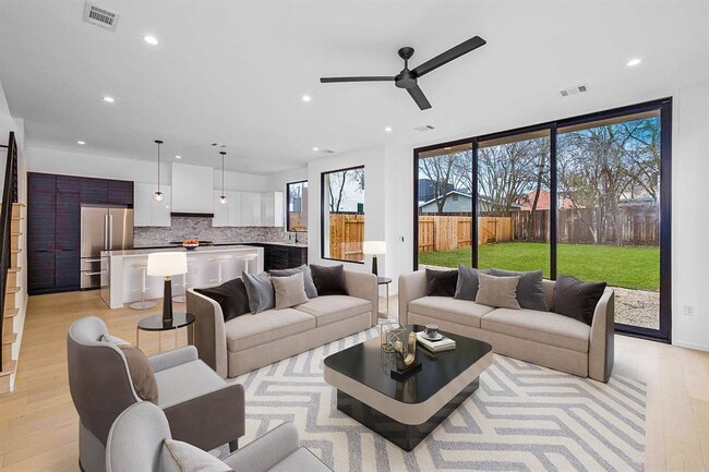 1704 Kinney Ave in Austin, TX - Building Photo - Building Photo