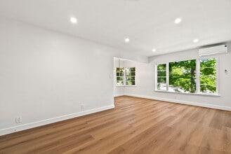 1527 Laurel St in South Pasadena, CA - Foto de edificio - Building Photo