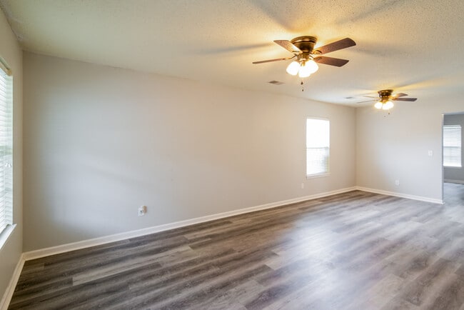 121 Macallan Ct in Summerville, SC - Building Photo - Building Photo