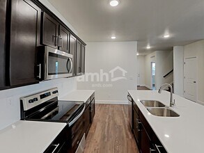 2673 3340 South St in Syracuse, UT - Building Photo - Building Photo